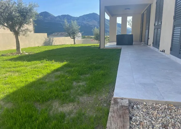 Jean Baptiste Villa Patrimonio